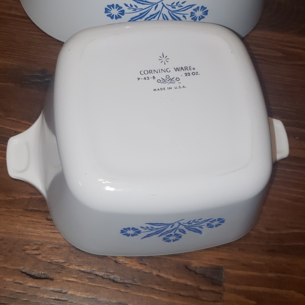 Corning Ware Blue Cornflower Casserole Dis… - Picture 5 of 9